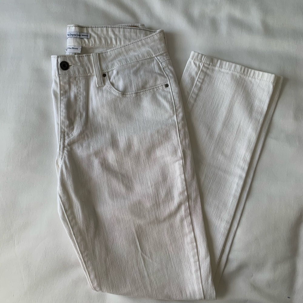 White Levis Jeans
